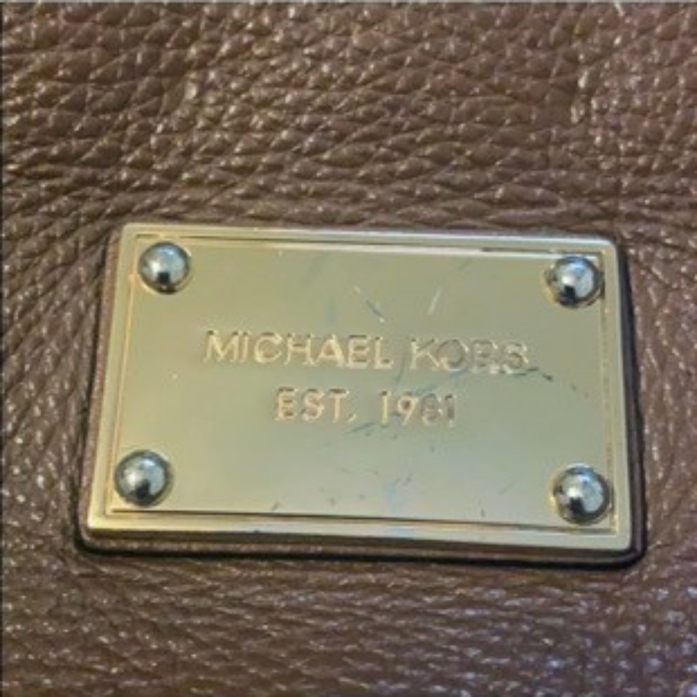 Michael Kors brown Fulton handbag - Picture 6 of 6